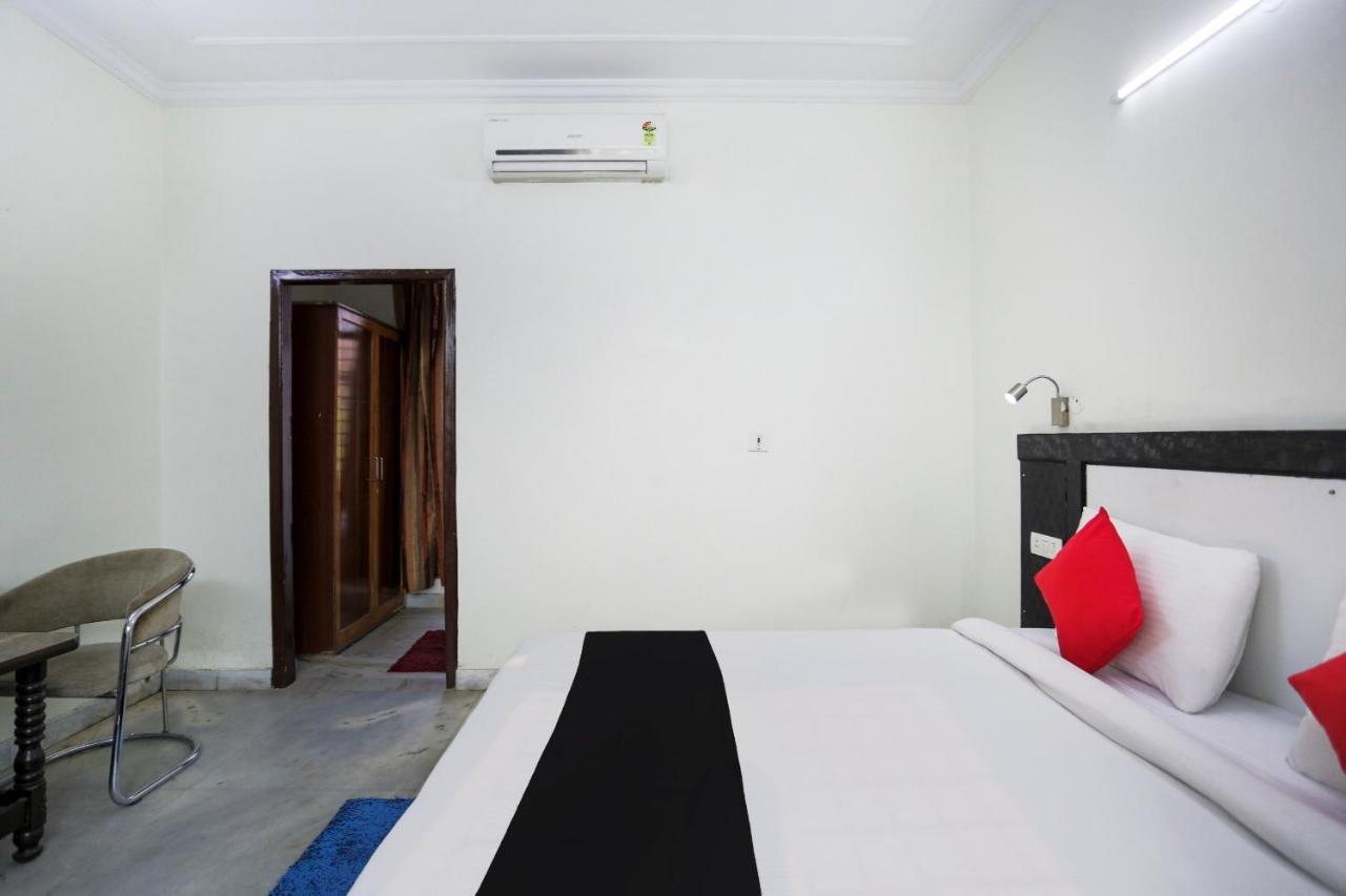 Hotel Capital O The Nest Expo Near Pvr Ansal Plaza Greater Noida Extérieur photo