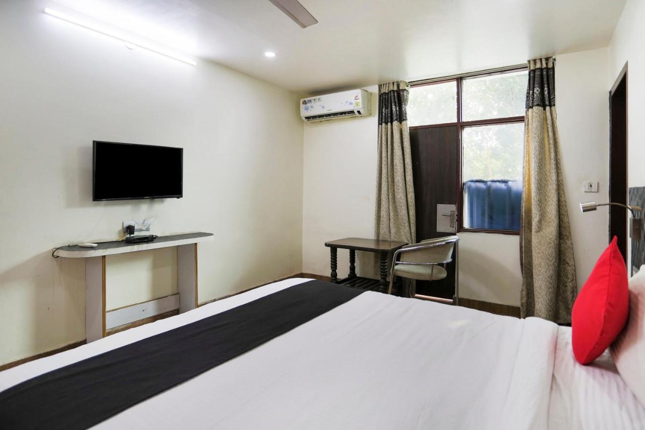 Hotel Capital O The Nest Expo Near Pvr Ansal Plaza Greater Noida Extérieur photo