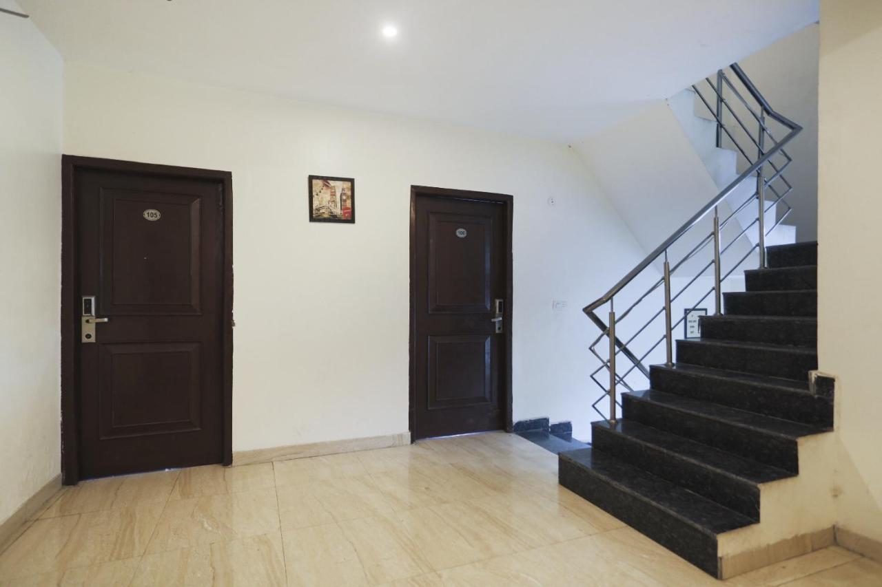 Hotel Capital O The Nest Expo Near Pvr Ansal Plaza Greater Noida Extérieur photo